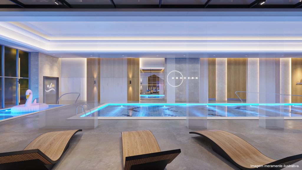 Imagem ilustrativa da piscina no Horizon, o empreendimento mais tecnológico de Guarulhos, em um espaço amplo coberto, com espreguiçadeiras modernas e entrada para banheiros e uma sauna